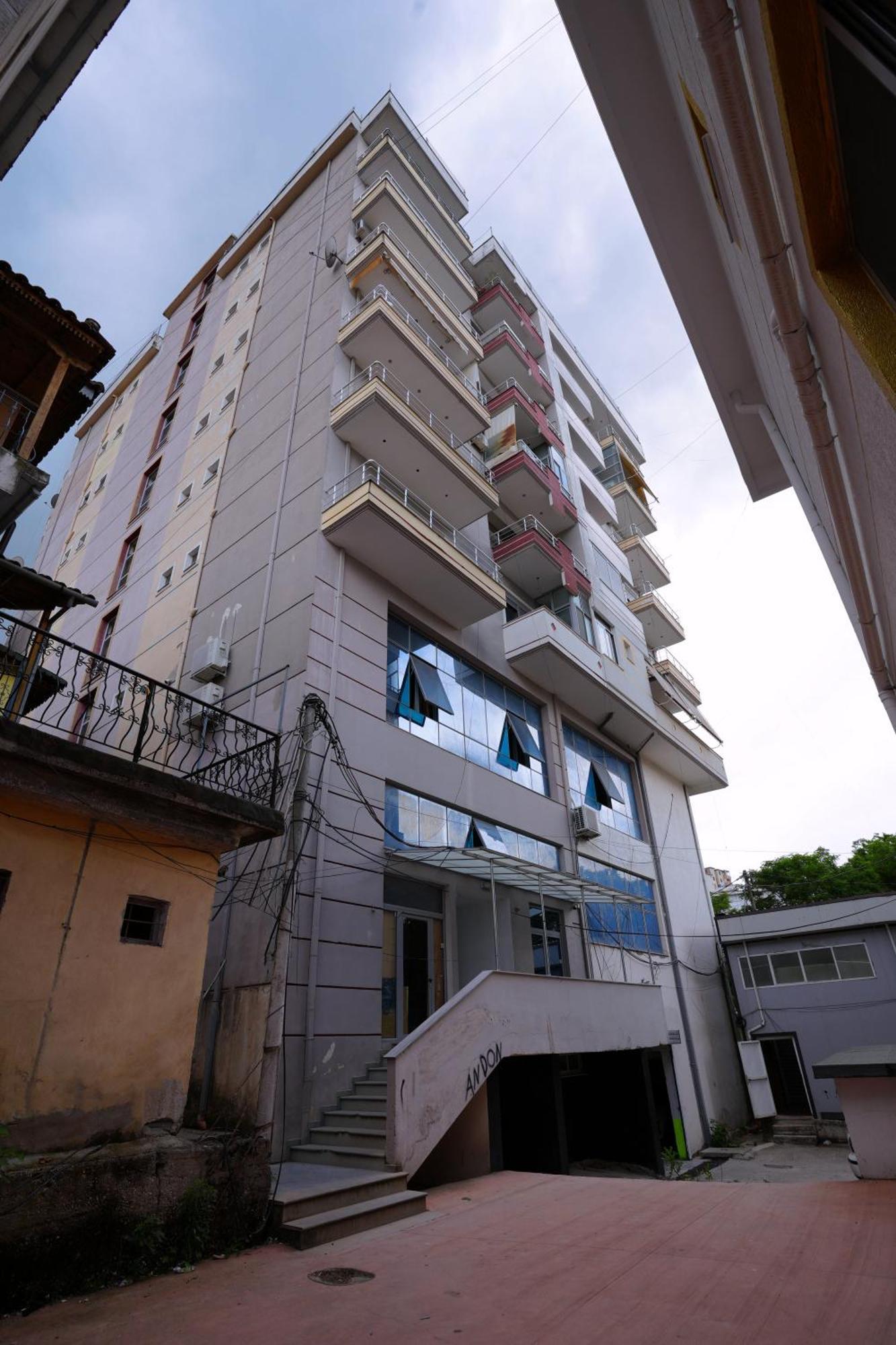 “Apheartment Gjirokastra” Apartment Exterior photo