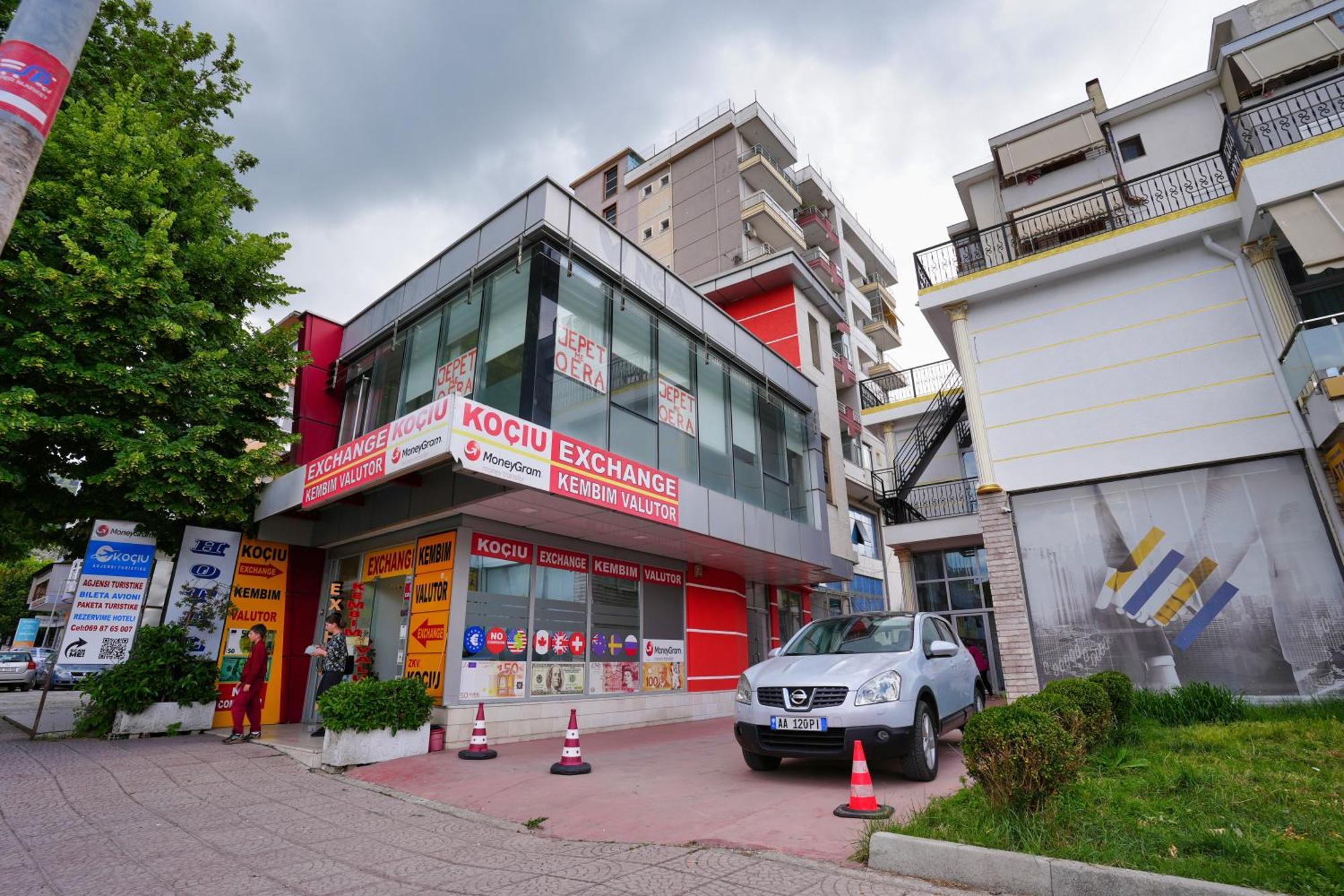“Apheartment Gjirokastra” Apartment Exterior photo